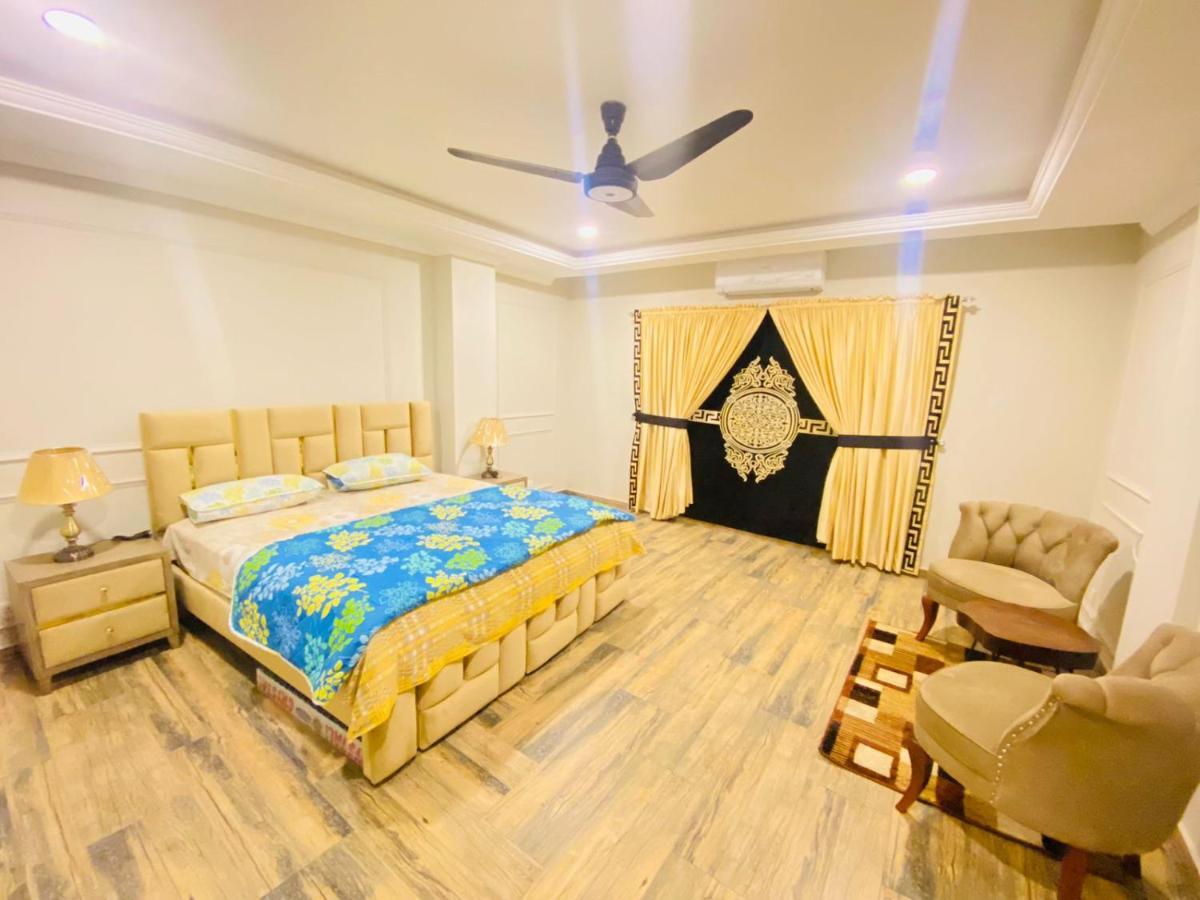 Holidazzle Serviced Apartments Bahria Town Rawalpindi Exterior foto