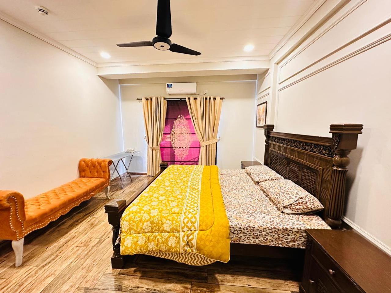 Holidazzle Serviced Apartments Bahria Town Rawalpindi Quarto foto